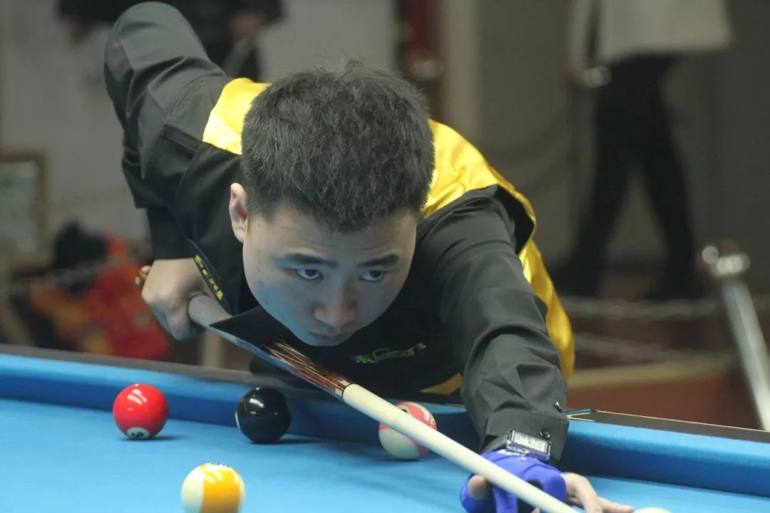 帮助的家人 帮助的家人